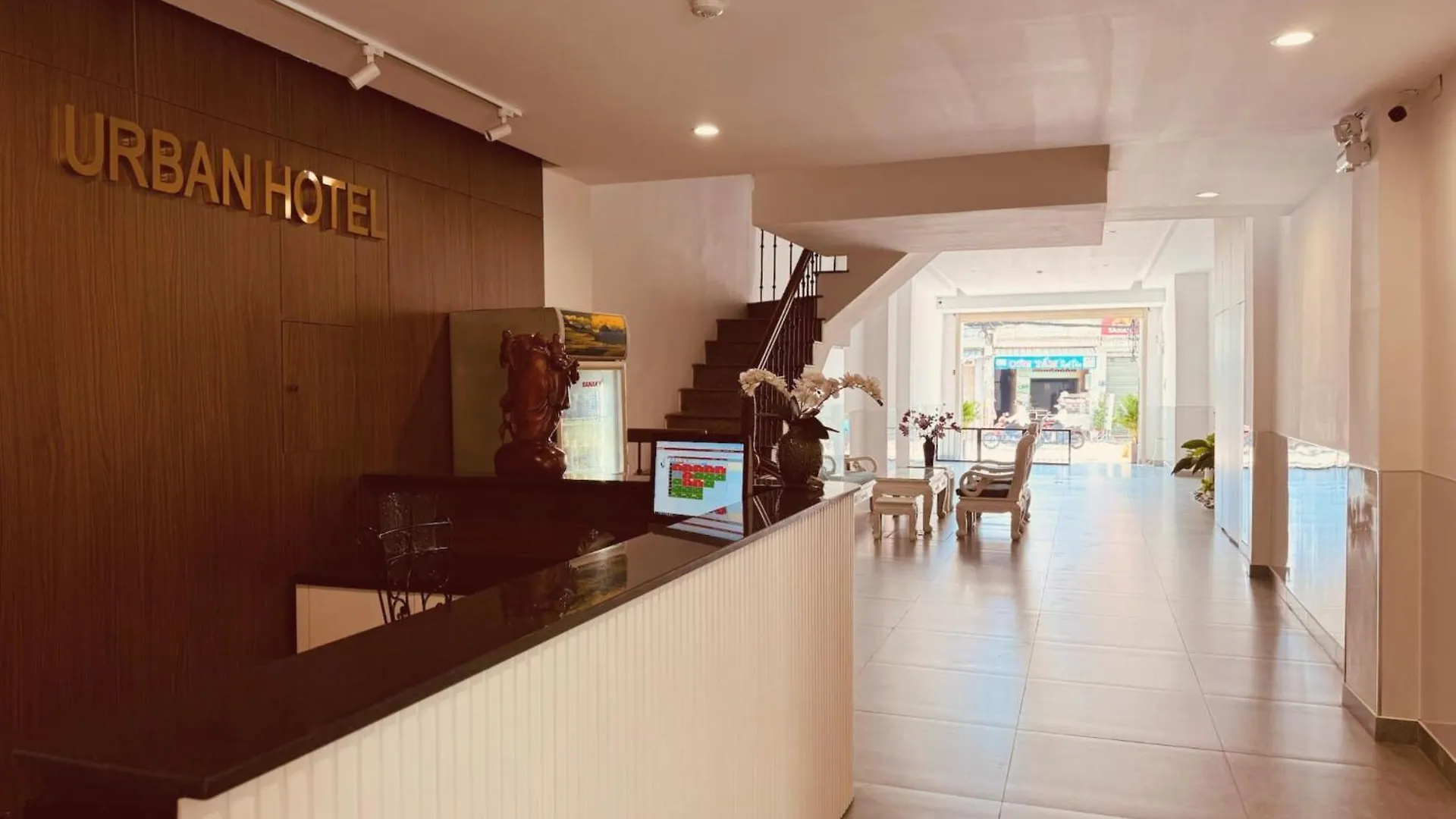 Urban Hotel 胡志明市 3*,