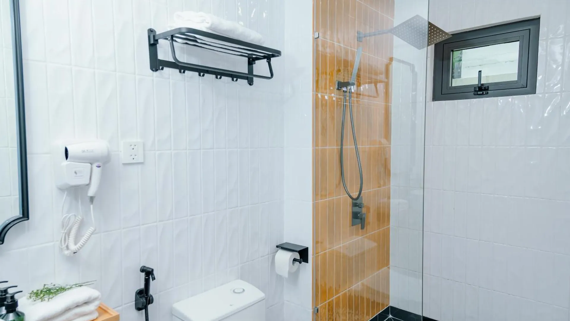 Urban Hotel Thành Pho Ho Chí Minh